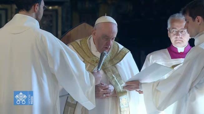 La Diretta Della Messa Di Papa Francesco Dalla Cattedrale Di Asti