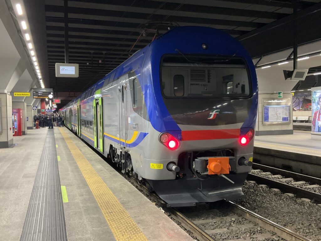 Tragedia Alla Stazione Di Torino Stura Un Uomo Investito Da Un Treno