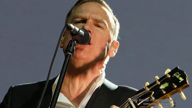 bryanadams17.jpg