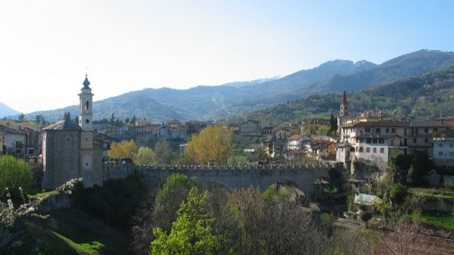 dronero-panorama-archivio-espaci-occitan.jpg