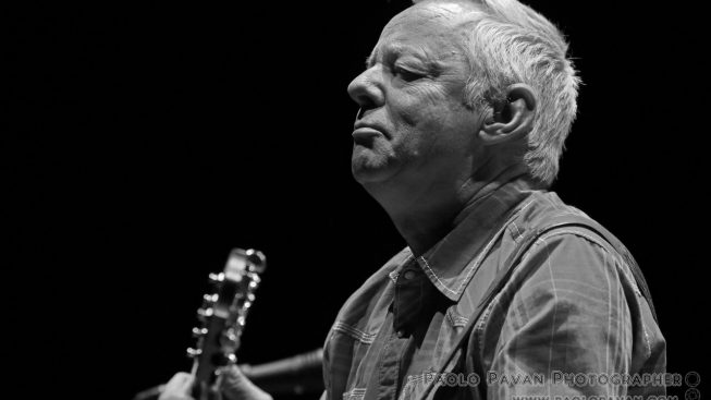 tommyemmanuel11.jpg