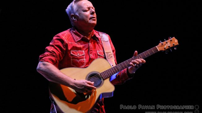 tommyemmanuel16.jpg