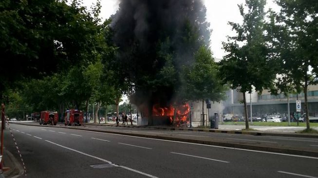 incendio-bus-torino.jpg