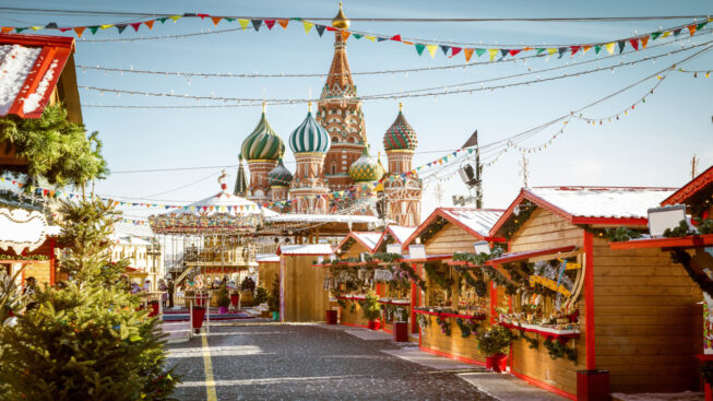 17. Moscow Christmas Market copyright mikolajn 2