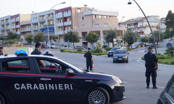 https://www.quotidianopiemontese.it/wp-content/uploads/2023/08/Carabinieri-590x354.jpeg