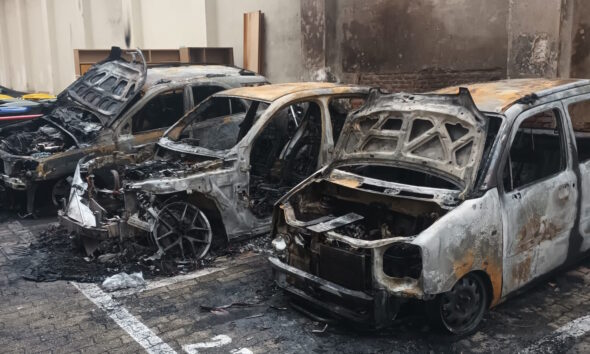 https://www.quotidianopiemontese.it/wp-content/uploads/2024/11/incendio-auto-cortile-case-atc-via-Lancia-Torino-590x354.jpg