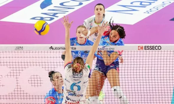 https://www.quotidianopiemontese.it/wp-content/uploads/2024/11/volley-femminile-serie-a.jpg-590x354.webp